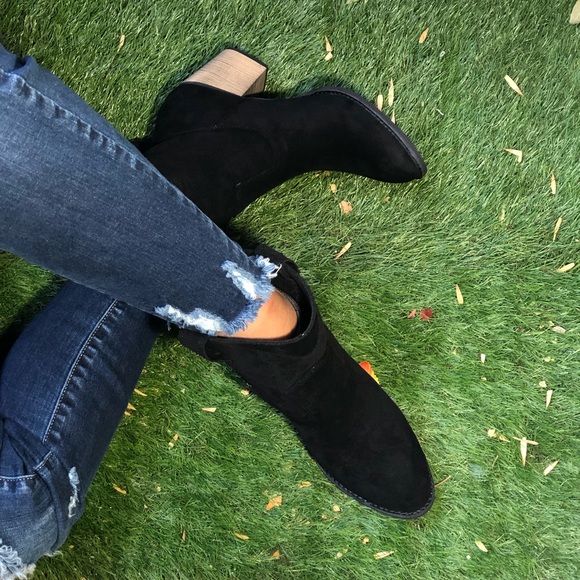 BLACK FAUX SUEDE FRINGE BOOTS - Picture 7 of 8